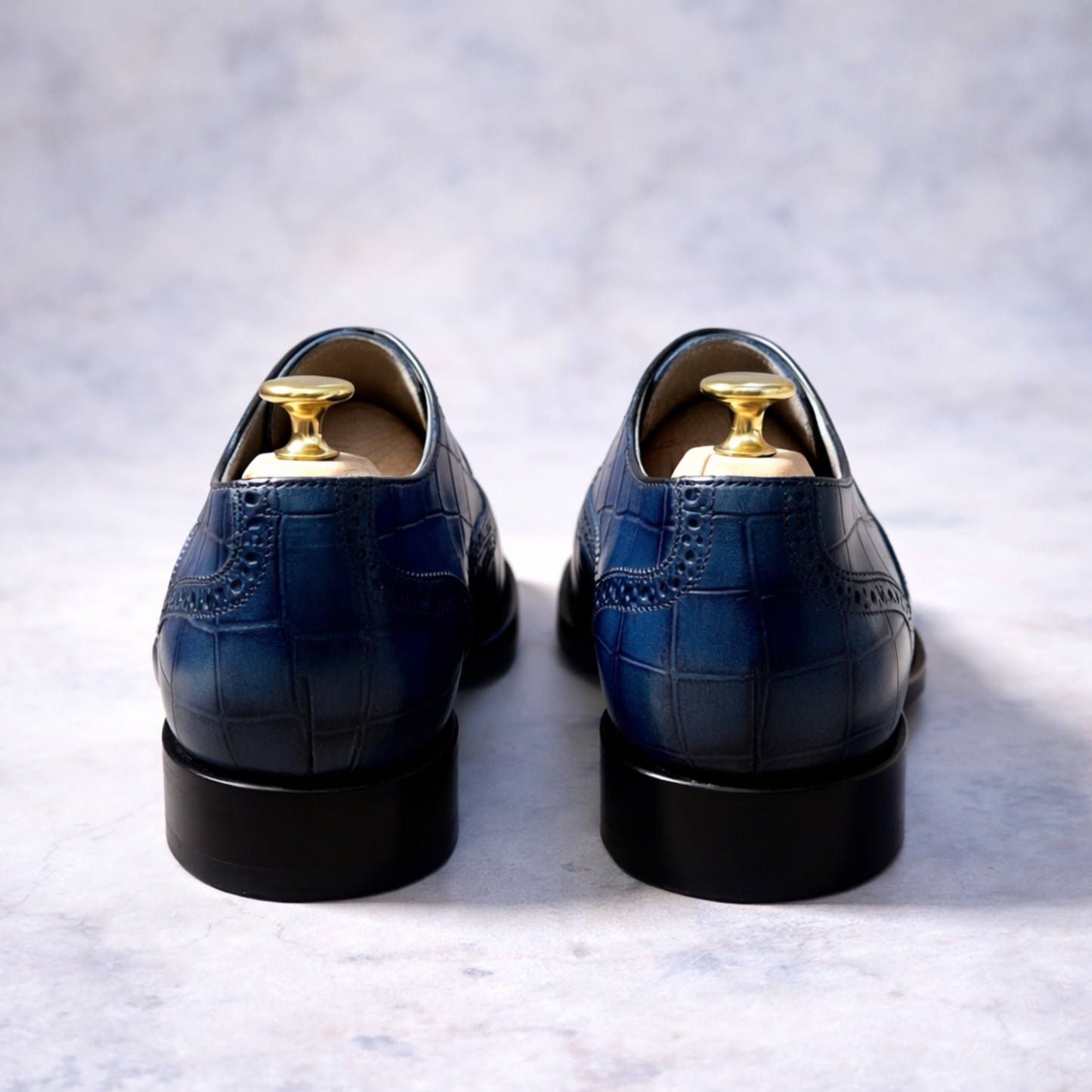 Handcrafted Blue Crocodile-Embossed Leather Wingtip Brogue Oxford Shoes for Men