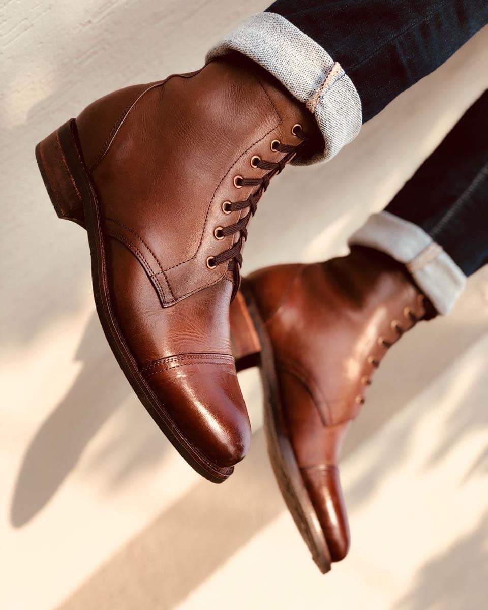 Handmade Leather Lace-Up Biker Boots: Customizable Unisex Paddock Style