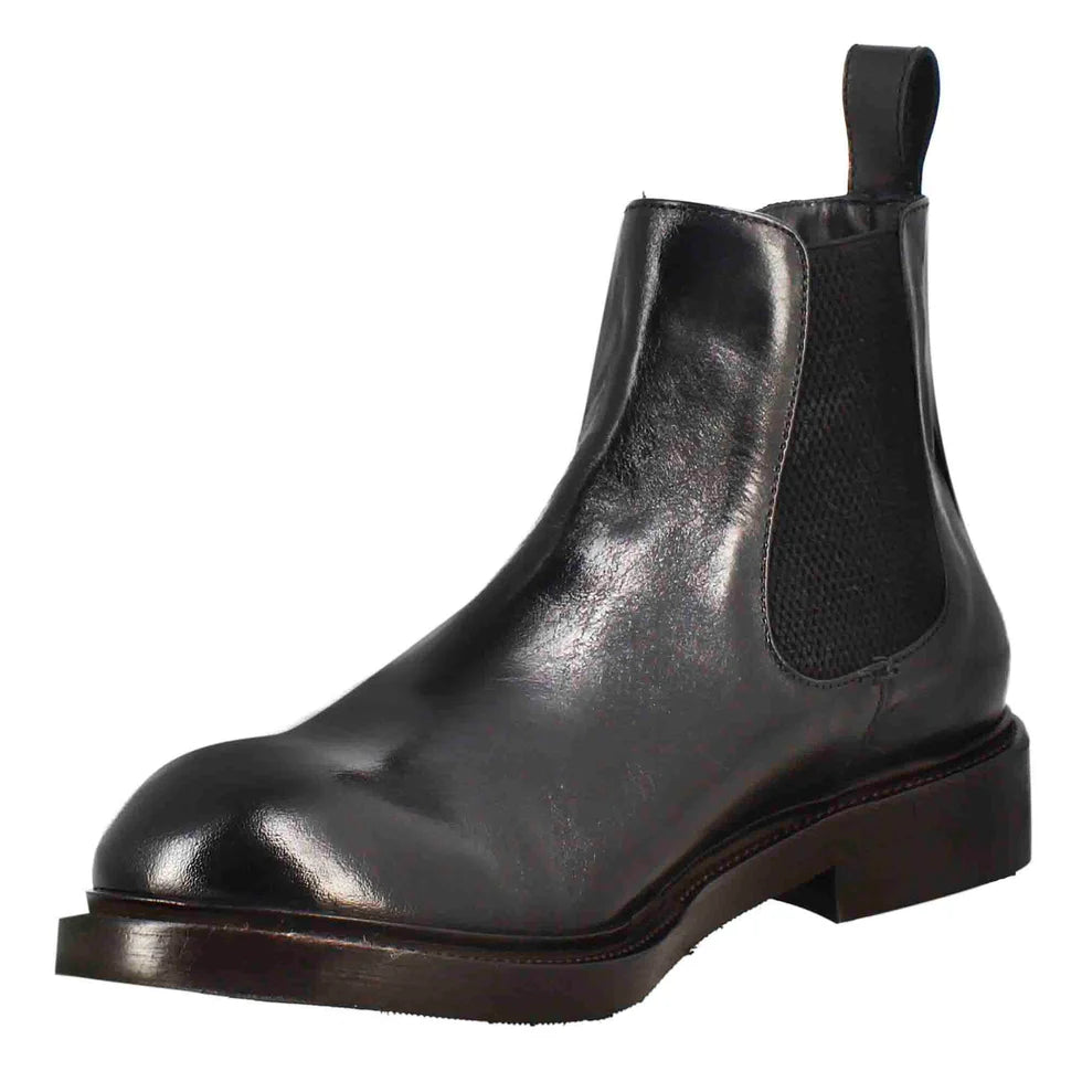 Black Leather Chelsea Boots with Textured Elastic Panels – Everyday Classic Ankle Boots