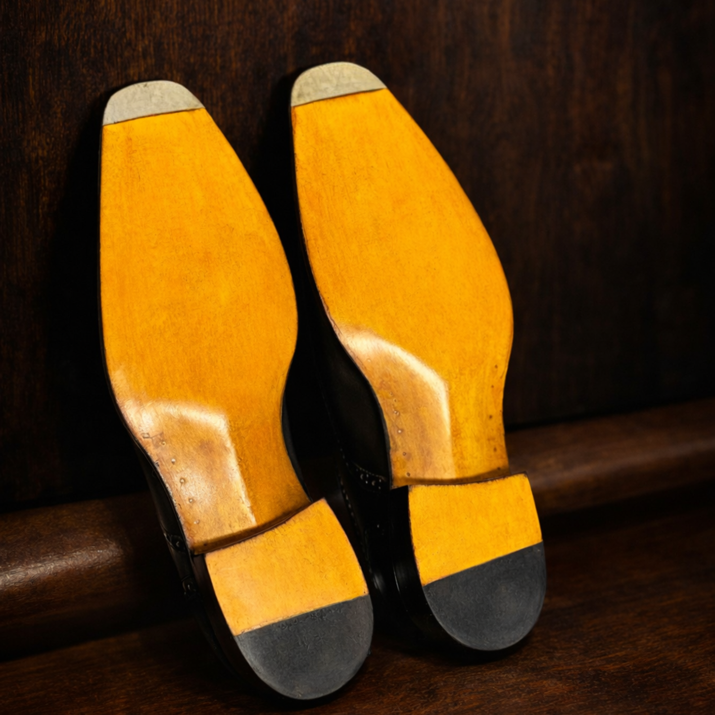 Handcrafted Black Leather Wingtip Brogue Oxford Shoes for Men