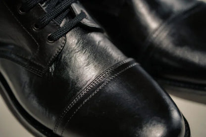 Botas Clásicas de Combate de Cuero Negro – Diseño de Puntera Pulida