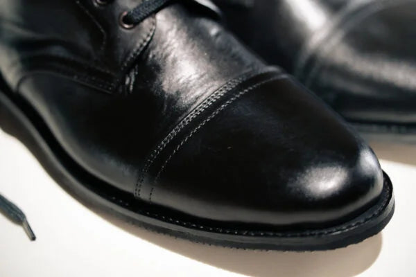Botas Clásicas de Combate de Cuero Negro – Diseño de Puntera Pulida