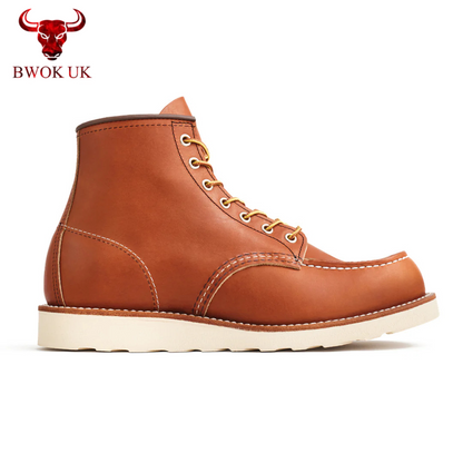 Tanfarbene Moc Toe Stiefel aus Leder
