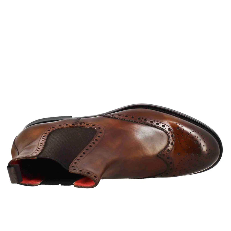 Men's chelsea boot with brogue details in brown leather with elastic