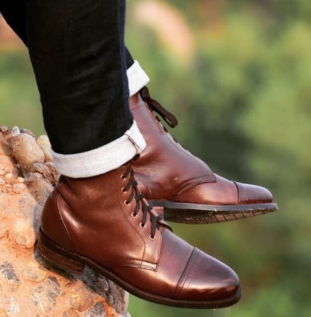 Handmade Leather Lace-Up Biker Boots: Customizable Unisex Paddock Style