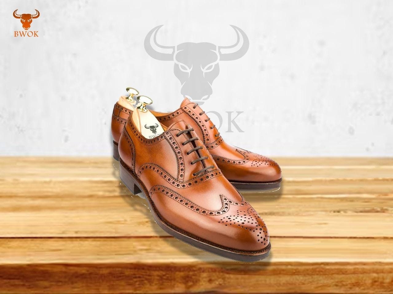 Handmade Wingtip Oxford Leather Shoes: Customizable Brown Dress Shoes