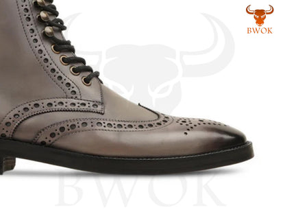 Handgefertigte graue Leder-Wingtip-Stiefeletten: Brogue Ankle Boots