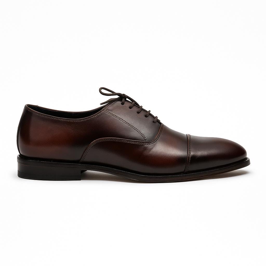Handgemachte braune Oxford Schuhe aus Leder – Klassische Cap-Toe Anzugschuhe